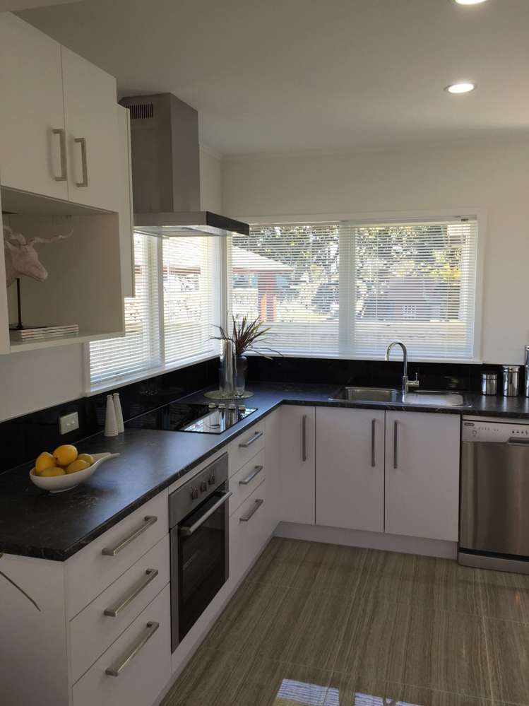 1/21 East Coast Road Milford_3