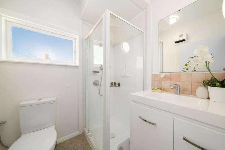 82 Larsen Crescent Tawa_14