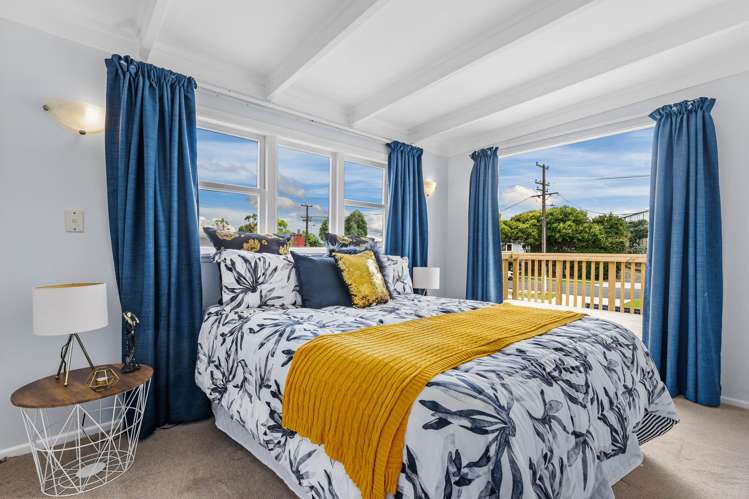 11 Craigbank Avenue New Lynn_9