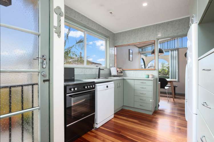 29 Finlow Drive Te Atatu South_4