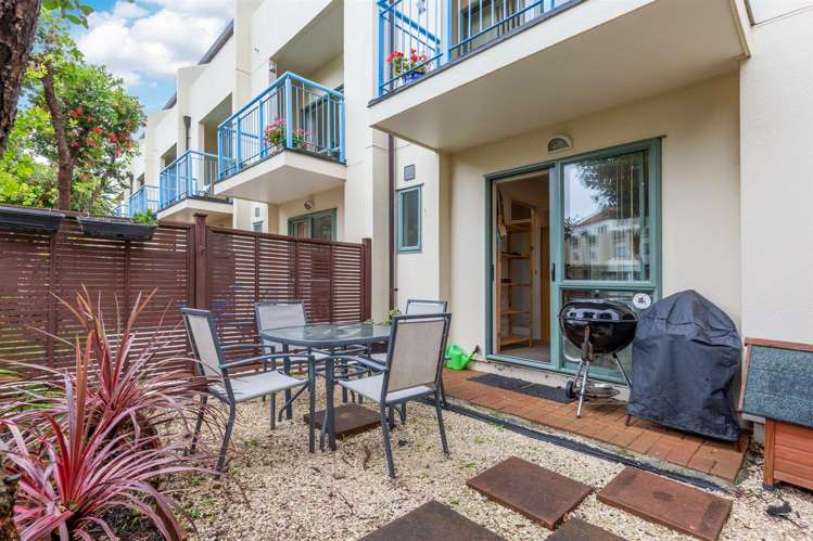 54 Waterside Crescent Gulf Harbour_31