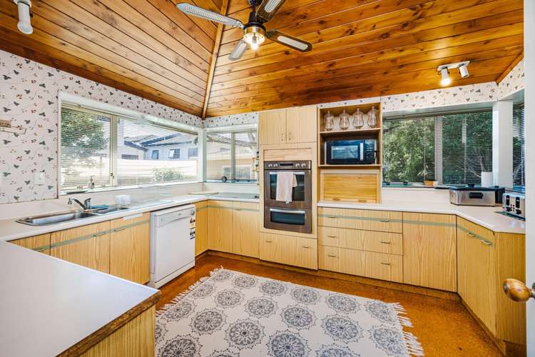 2/144 Kolmar Road Papatoetoe_6