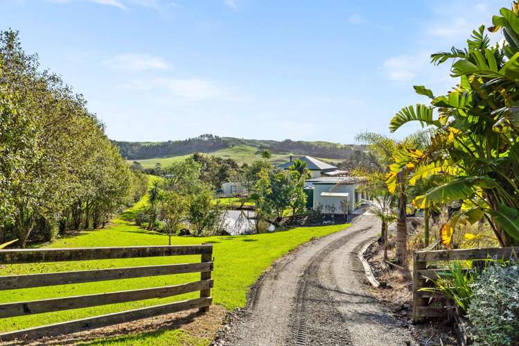 51 Sterling Road Paparoa_25