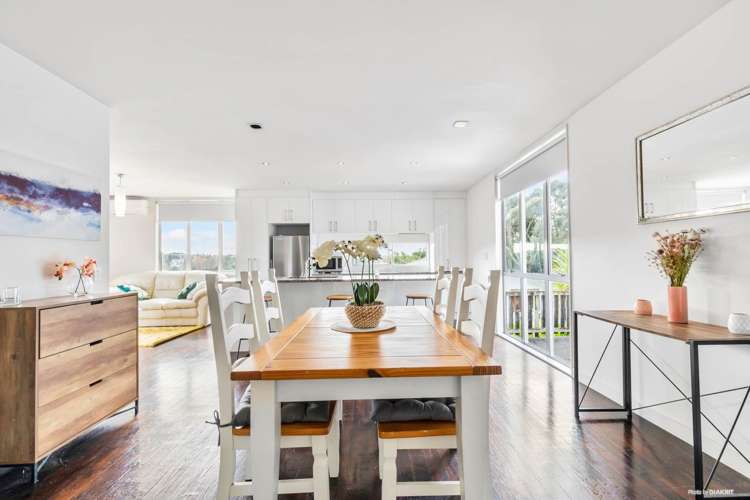 652 Beach Road Browns Bay_7