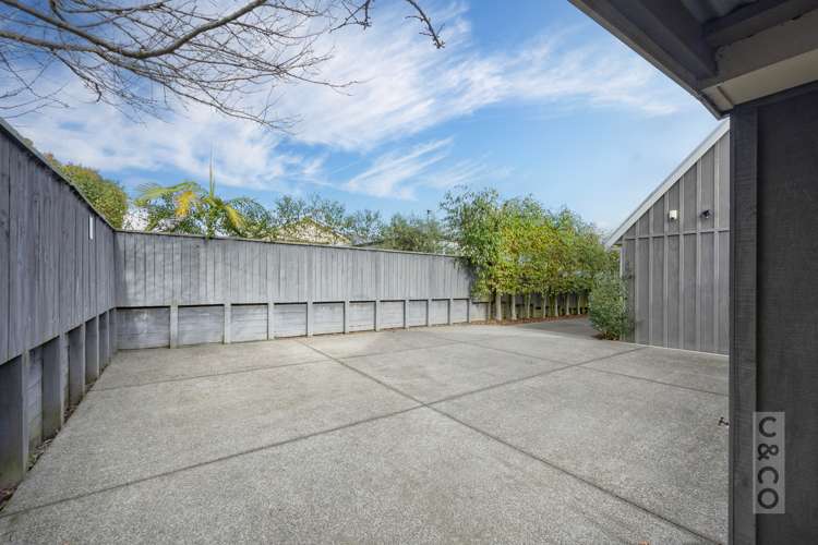 5 Cambridge Road Riverhead_26