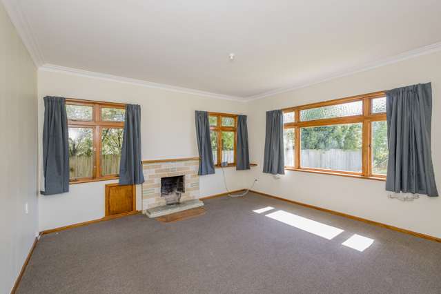 6 Queenwood Road Levin_1