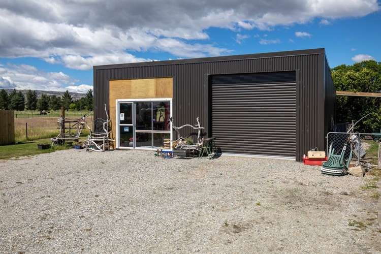 17 White Road Omakau_14