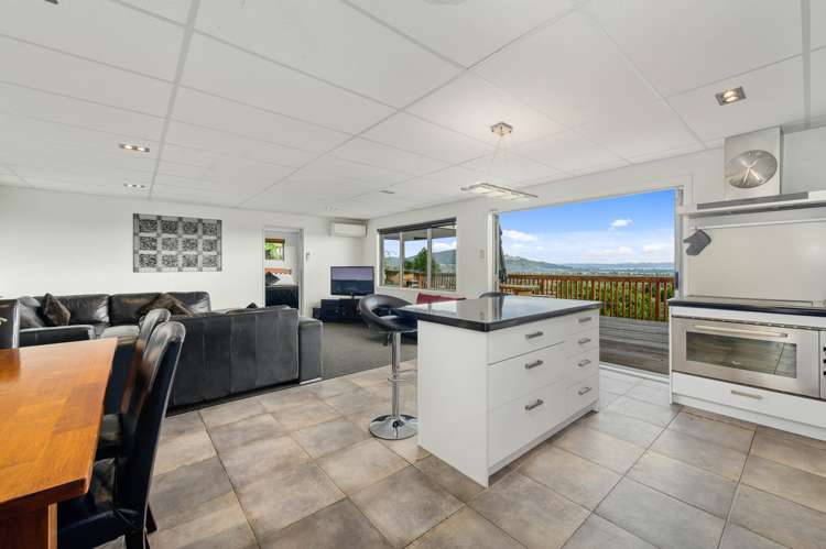 9 French Place Tihiotonga_12