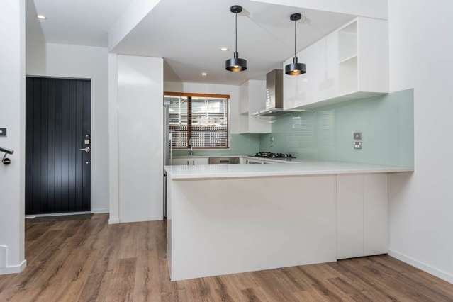 13 Moki Place Long Bay_3