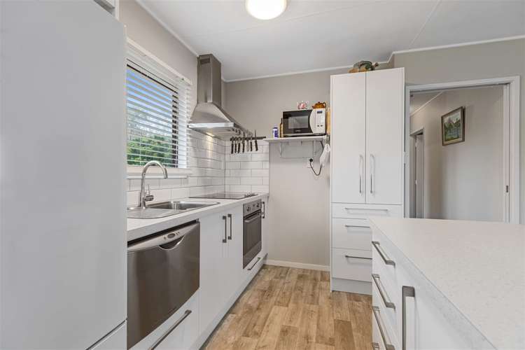 8a Novelle Grove Papamoa_5