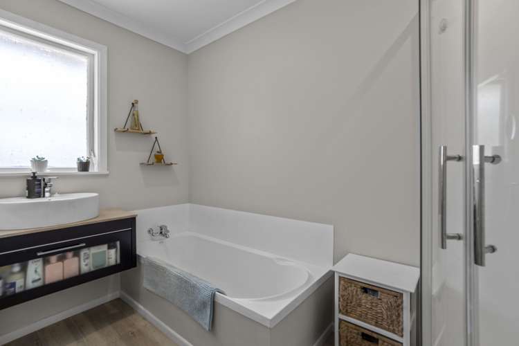 6 Manutuke Street Wainuiomata_15