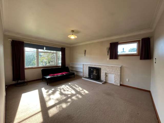 413 Collinge Road Mayfair_4