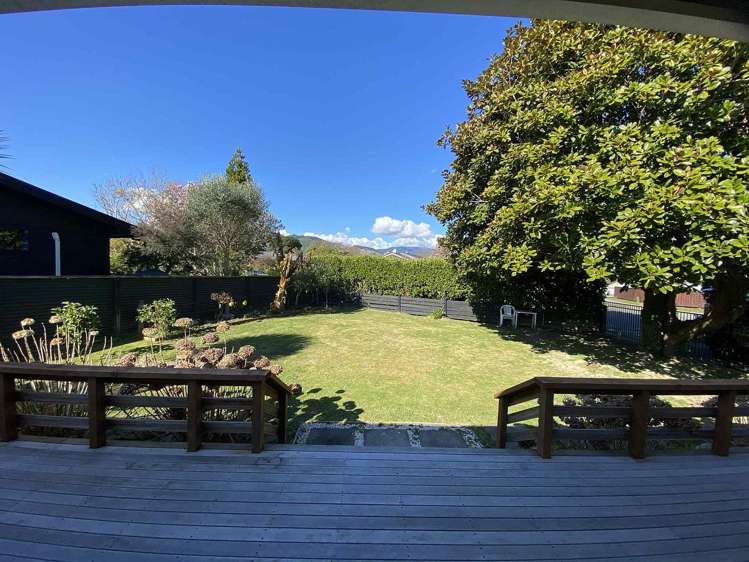 8 Walton Avenue Waikanae_16