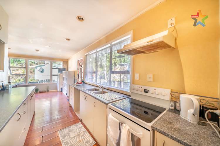 21 Thomson Grove Stokes Valley_9