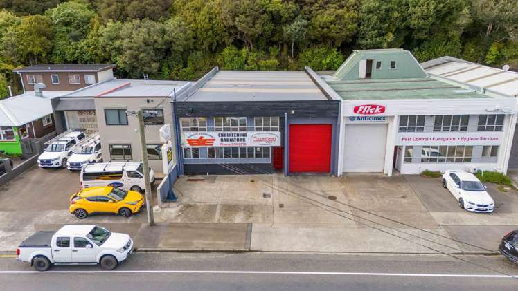 172 Eastern Hutt Road Taita_1