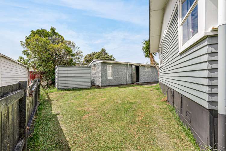 3 Chisholm Place Mangere East_16