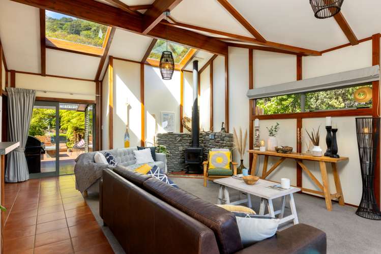 2385 Queen Charlotte Drive Anakiwa and Surrounds_14