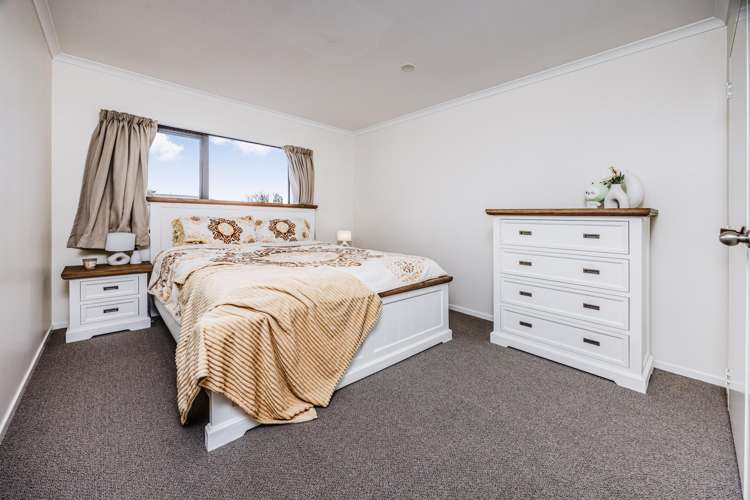 11 Battlen Place Manurewa_6
