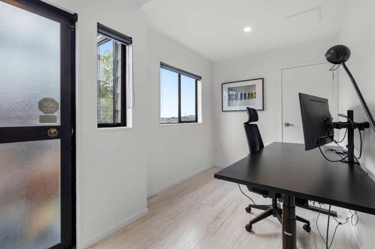 135 Sunset Road Totara Vale_12