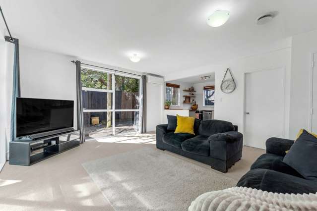 2/55 Rodney Street Howick_1