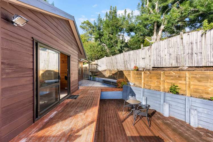 2/30 Charles Dickens Drive Mellons Bay_17