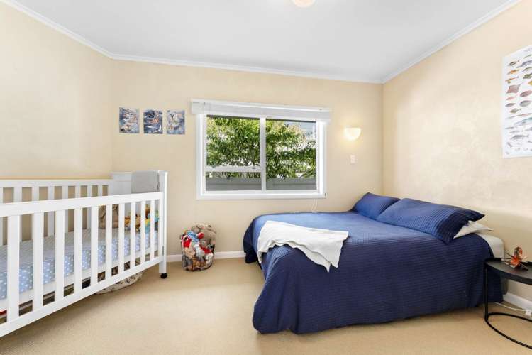 33 Covil Avenue Te Atatu South_16