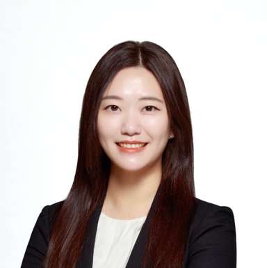 Suji Lee
