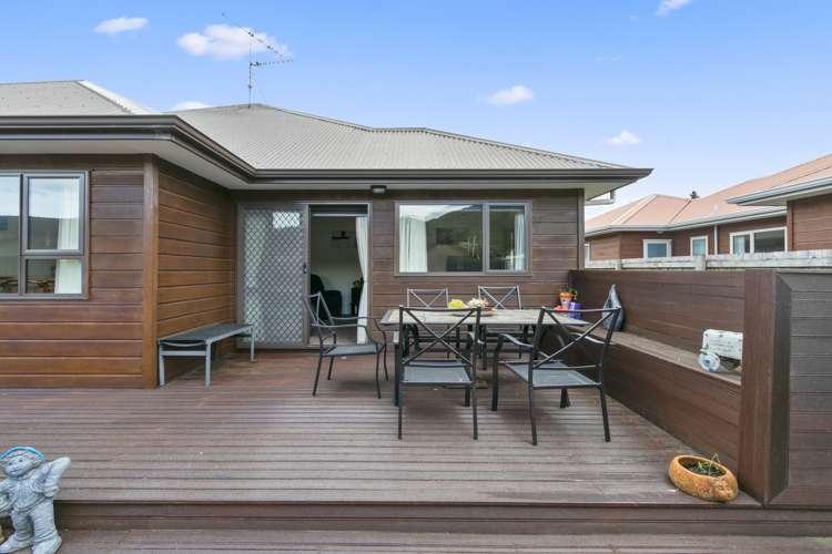 13 Woodland Grove Wainuiomata_16