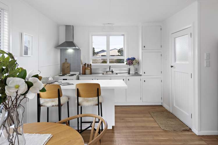 8 Barrett Place Carterton_4