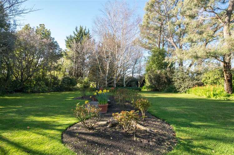 671 New Renwick Road Fairhall_32