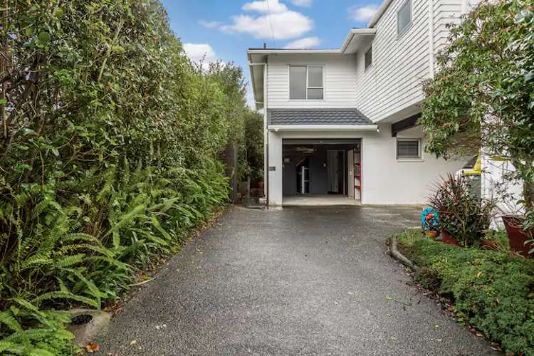 2/15 Kiteroa Rd Rothesay Bay_1