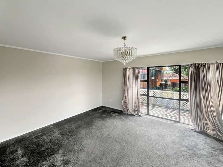 2/11 Ngatiawa Street One Tree Hill_1