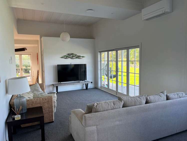 49 James Paige Lane Riverhead_10