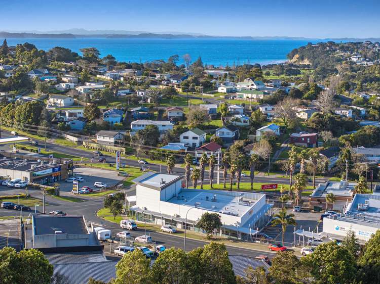 9B/15 Karepiro Drive Stanmore Bay_19