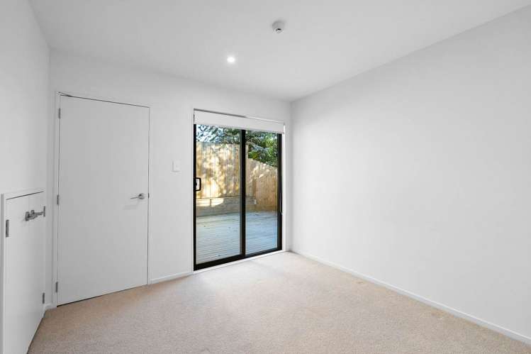 29/18 Hewlett Road Massey_10
