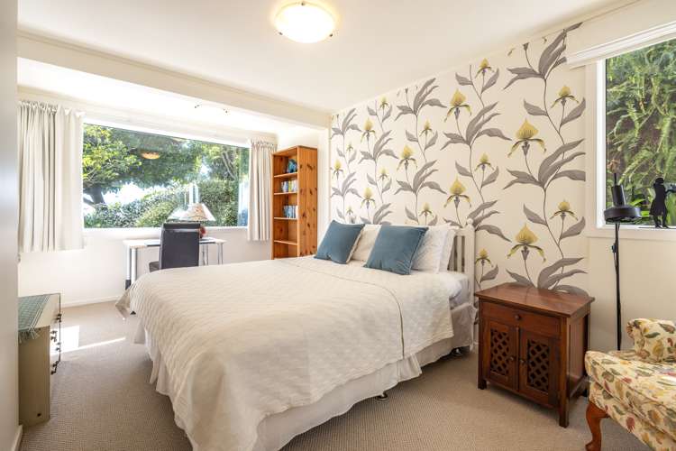 44 Queens Drive Oneroa_12