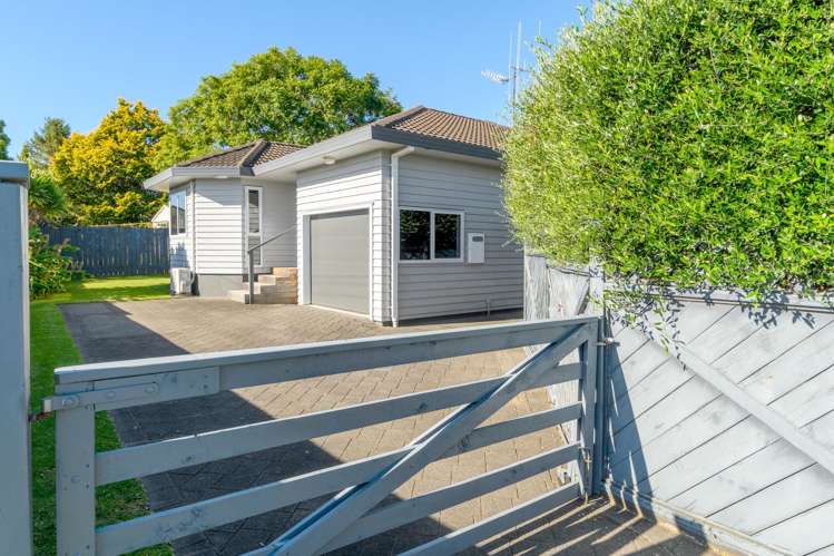 75b Smiths Road Matua_13