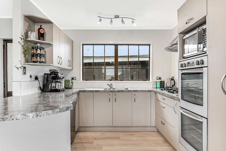 127 Amanda Avenue Dinsdale_6