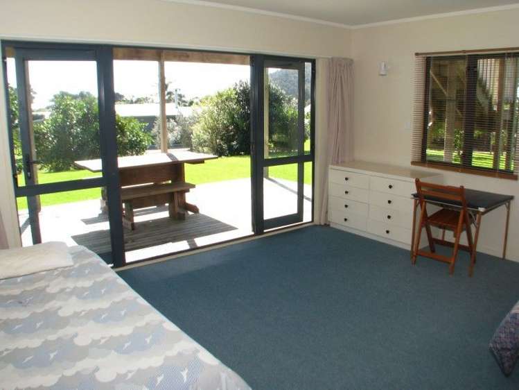 10 Logans Lane Kuaotunu_12