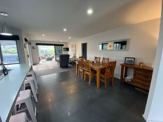 6 Chestnut Close Kelvin Grove_3