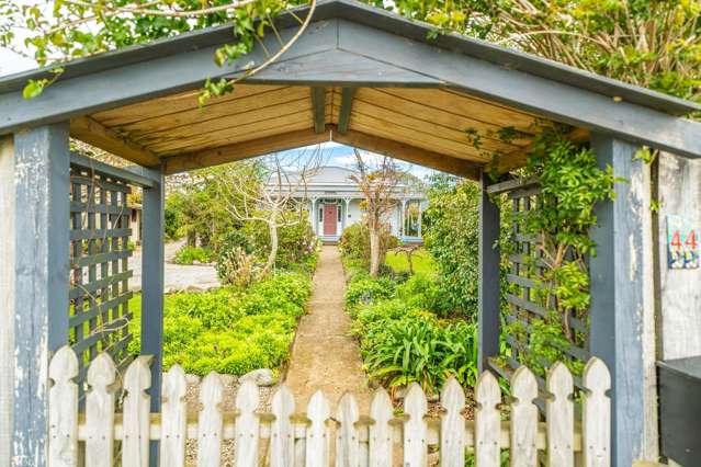 44 Meihana Street, Takaka Golden Bay_1