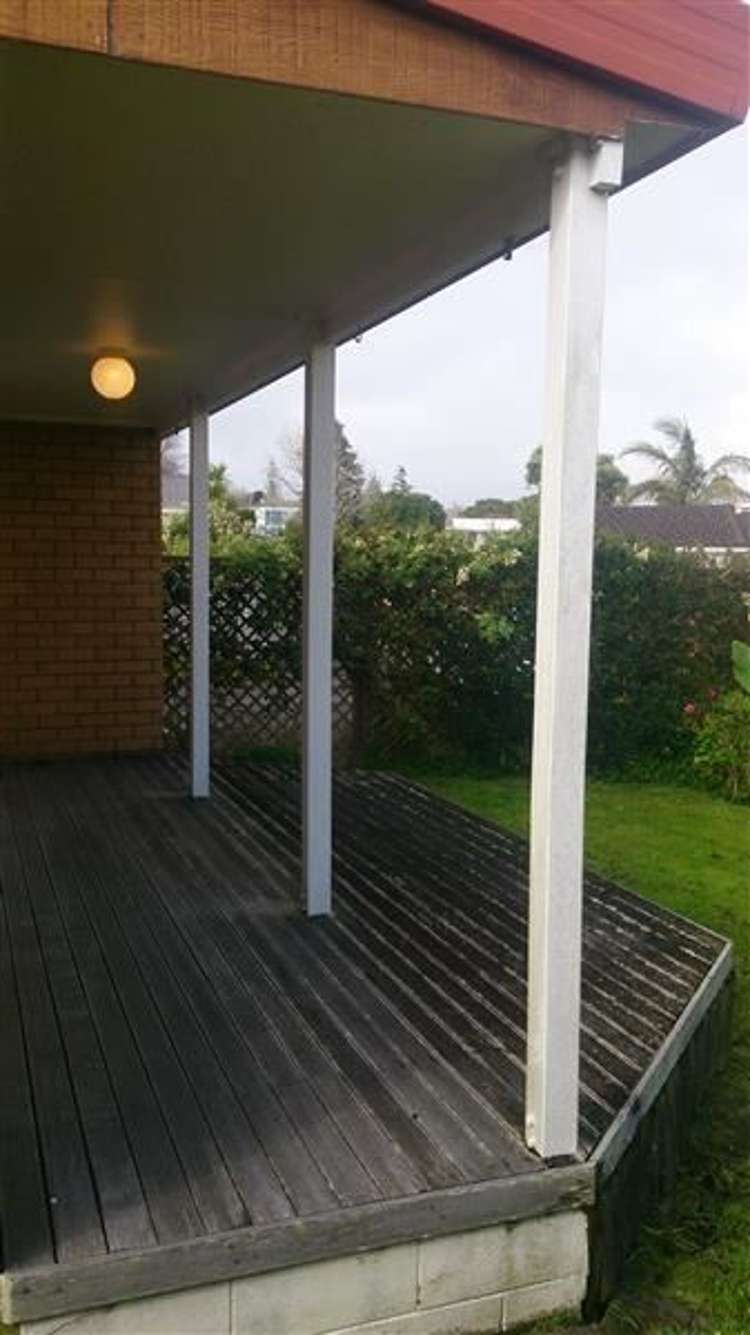 1/14 Orchid Place Te Atatu South_9