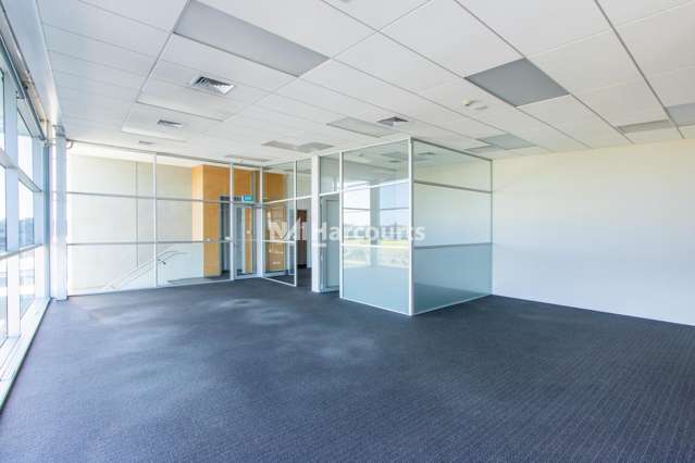 3/71 Barrys Point Road Takapuna_2