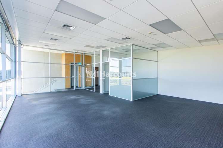 3/71 Barrys Point Road Takapuna_2
