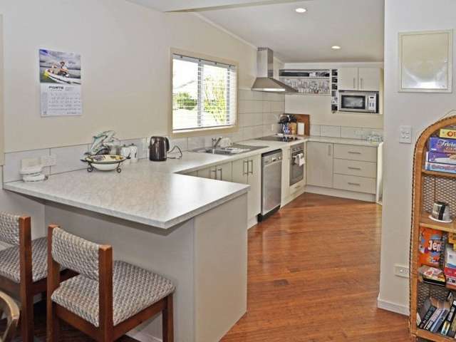 10 Norfolk Place Tairua_3