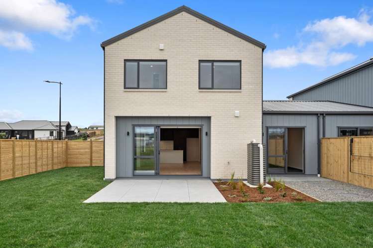 18 Kanae Drive 1640_21