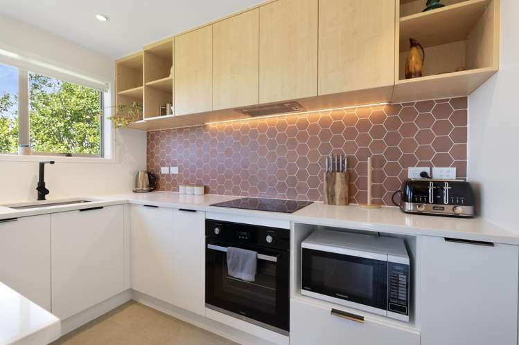 45 Cochrane Avenue Arkles Bay_12