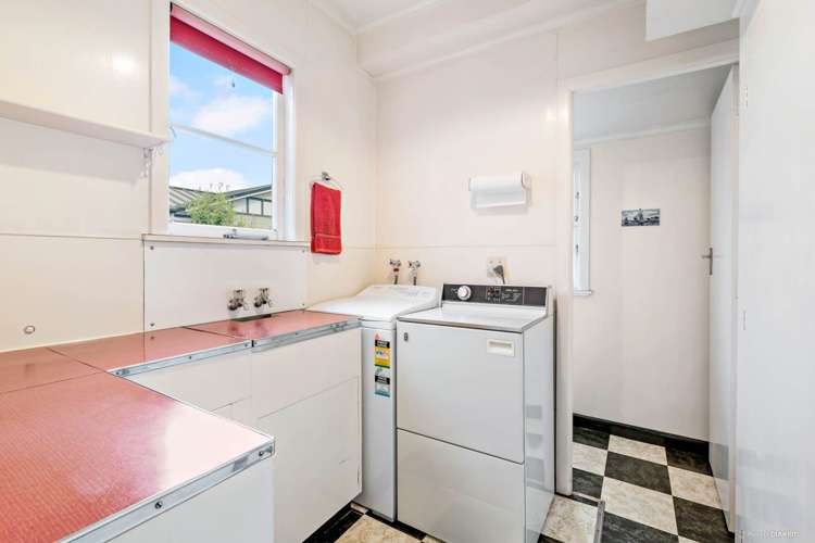 16 Sale Street Cockle Bay_16