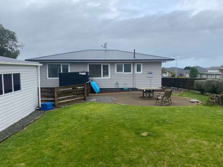 305 Upper Queen Street Pukekohe_10