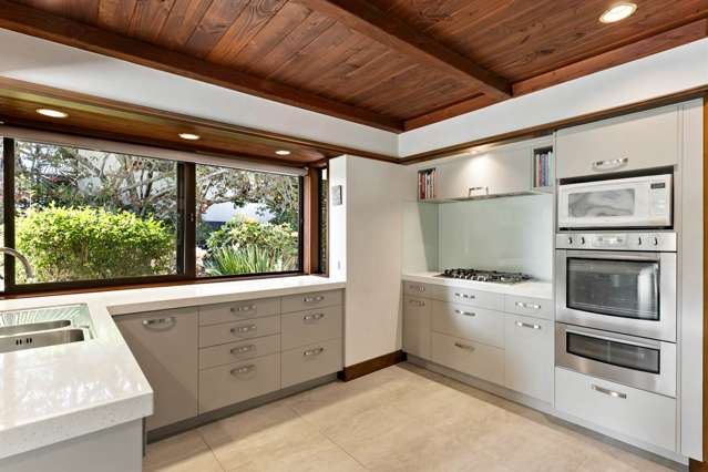 2/12 Penzance Road Mairangi Bay_2
